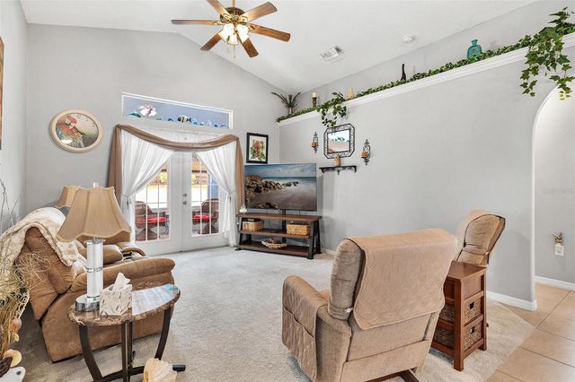 93 FAIRWAY CIRCLE, Umatilla, FL 32784