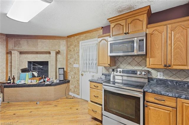 309 Springwood Avenue, Gibsonville, NC 27249