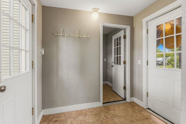 2 Lee Street, Somersworth, NH 03878