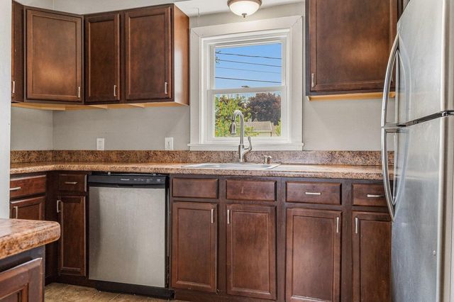 2 Lee Street, Somersworth, NH 03878