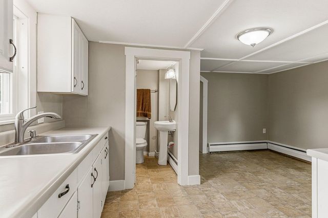 2 Lee Street, Somersworth, NH 03878