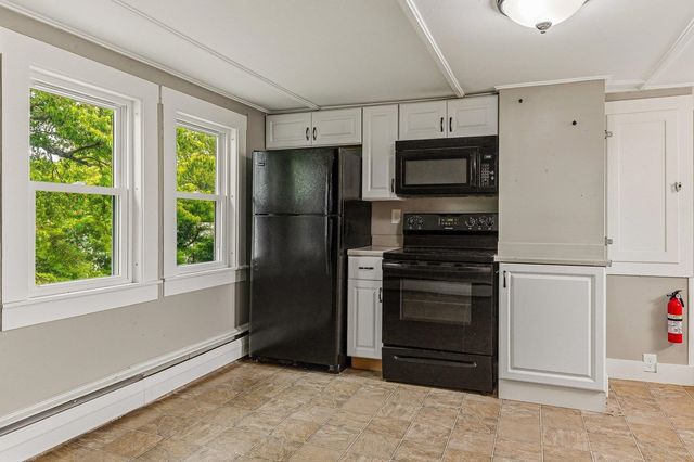 2 Lee Street, Somersworth, NH 03878