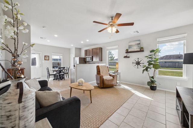 25593 Northpark Spruce Drive, Porter, TX 77365