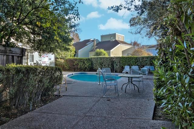 2047 Montecito 2, Mountain View, CA 94043