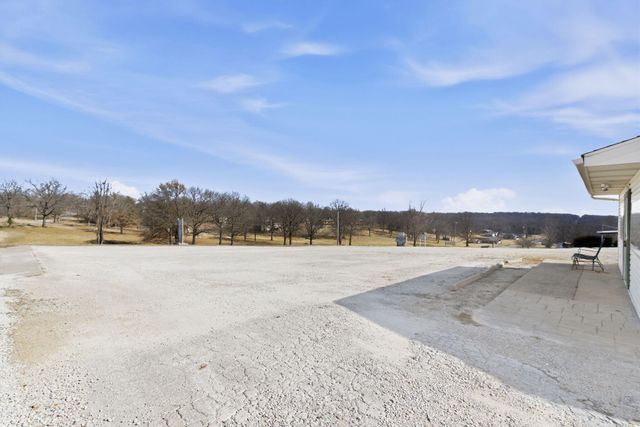 312 Rb Road, Stockton, MO 65785