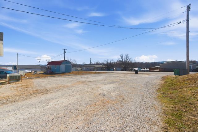 312 Rb Road, Stockton, MO 65785