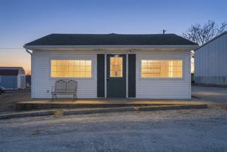 312 Rb Road, Stockton, MO 65785