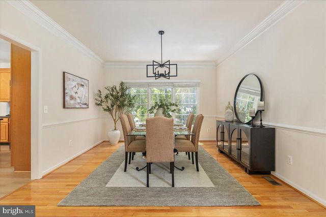 12221 HARBOR TOWN CIR, Fairfax, VA 22033