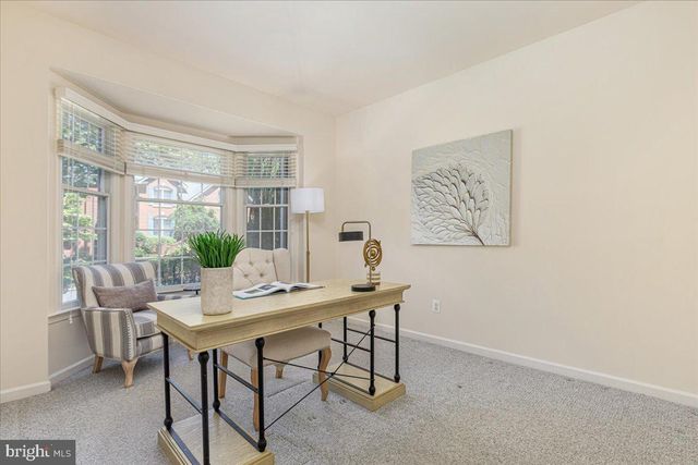 12221 HARBOR TOWN CIR, Fairfax, VA 22033
