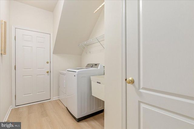 12221 HARBOR TOWN CIR, Fairfax, VA 22033