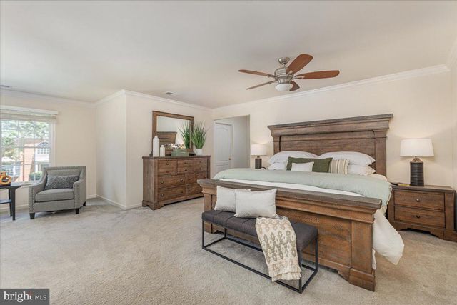 12221 HARBOR TOWN CIR, Fairfax, VA 22033