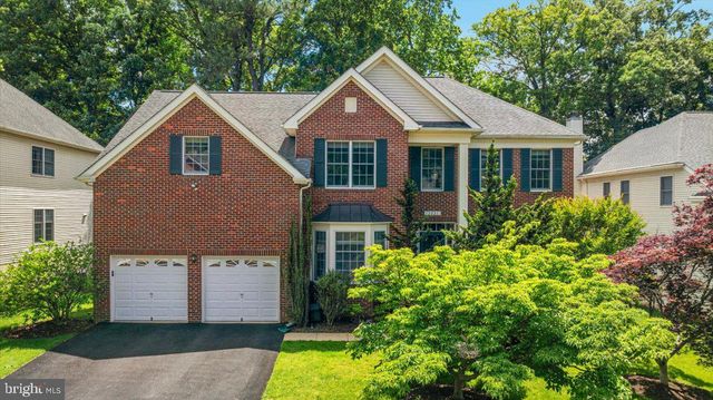 12221 HARBOR TOWN CIR, Fairfax, VA 22033