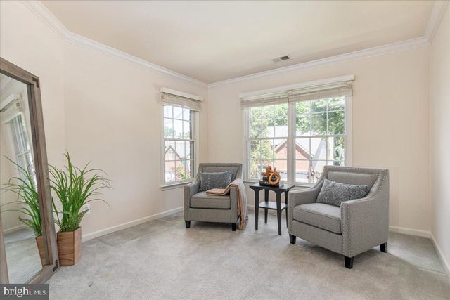 12221 HARBOR TOWN CIR, Fairfax, VA 22033