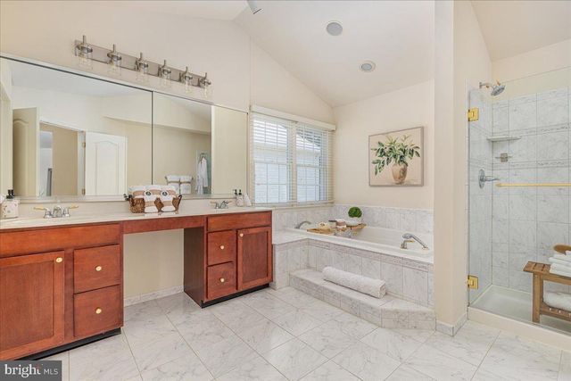 12221 HARBOR TOWN CIR, Fairfax, VA 22033