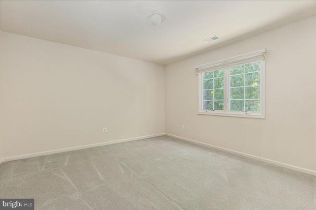 12221 HARBOR TOWN CIR, Fairfax, VA 22033