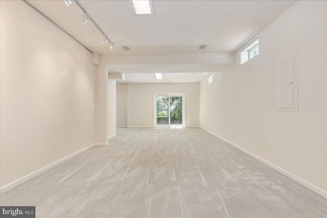 12221 HARBOR TOWN CIR, Fairfax, VA 22033