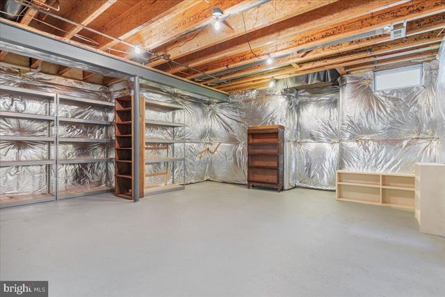 12221 HARBOR TOWN CIR, Fairfax, VA 22033