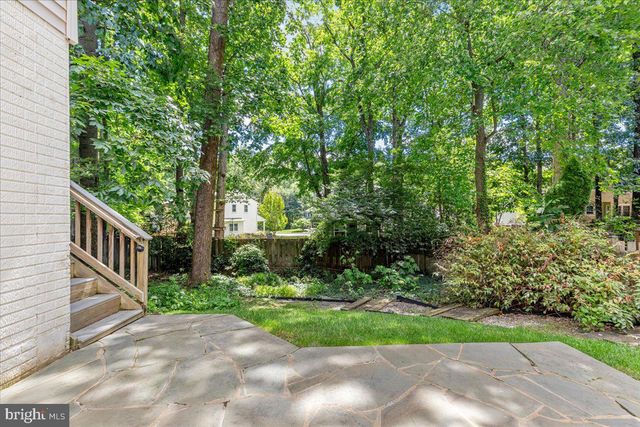 12221 HARBOR TOWN CIR, Fairfax, VA 22033