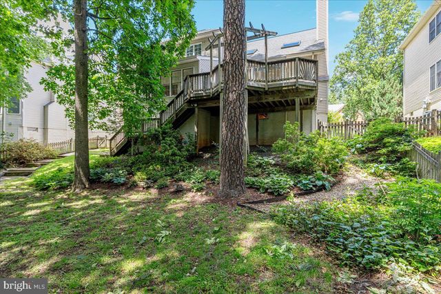 12221 HARBOR TOWN CIR, Fairfax, VA 22033