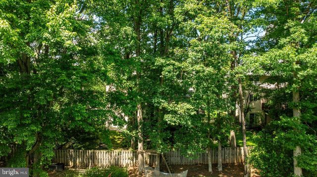 12221 HARBOR TOWN CIR, Fairfax, VA 22033