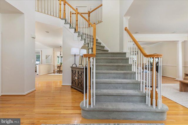 12221 HARBOR TOWN CIR, Fairfax, VA 22033