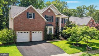 12221 HARBOR TOWN CIR, Fairfax, VA 22033