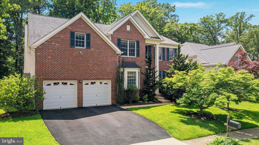 12221 HARBOR TOWN CIR, Fairfax, VA 22033