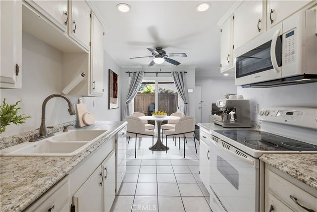 1800 E Heim 29, Orange, CA 92865
