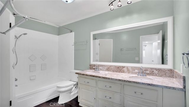 1800 E Heim 29, Orange, CA 92865