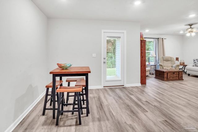 1760 Paisleigh Dr, Pensacola, FL 32534