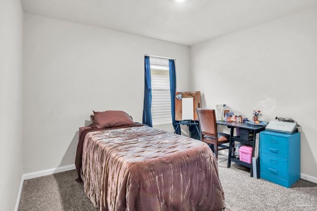 1760 Paisleigh Dr, Pensacola, FL 32534