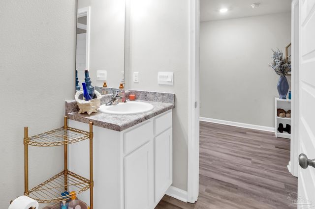 1760 Paisleigh Dr, Pensacola, FL 32534