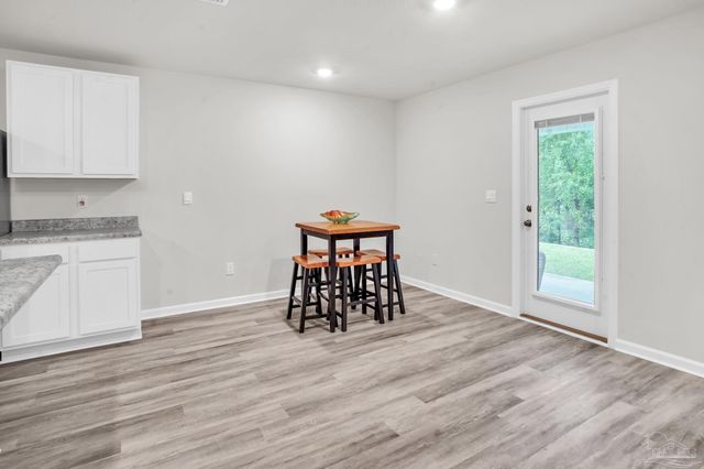 1760 Paisleigh Dr, Pensacola, FL 32534