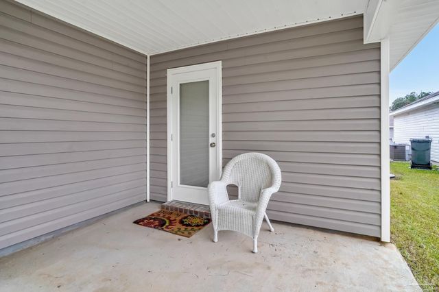 1760 Paisleigh Dr, Pensacola, FL 32534