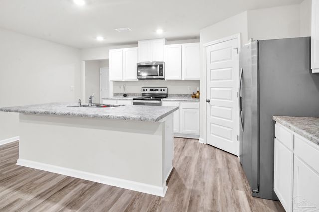 1760 Paisleigh Dr, Pensacola, FL 32534