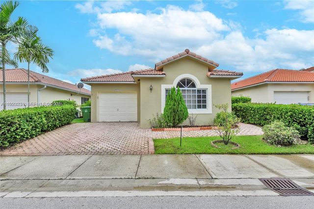 113 Danielle Ct, Weston, FL 33326