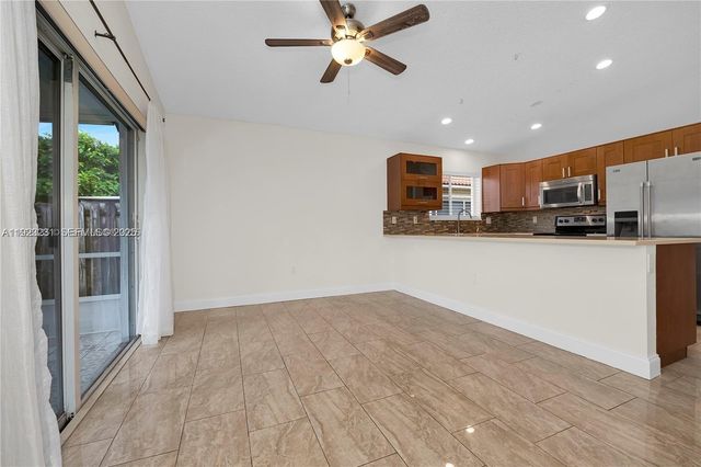 113 Danielle Ct, Weston, FL 33326