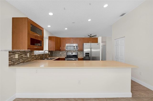 113 Danielle Ct, Weston, FL 33326