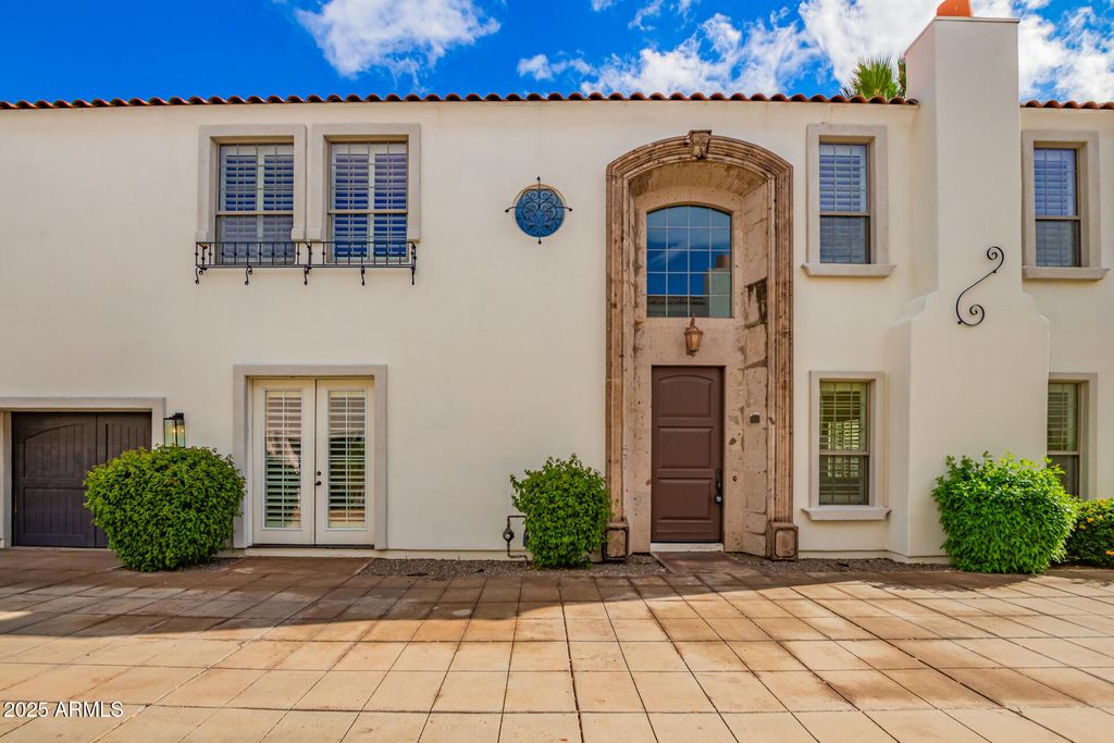 Image 1 of property listing at 111 W MISSOURI Avenue E, Phoenix, AZ 85013