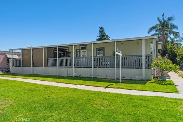 5815 La Palma Ave 304, Anaheim, CA 92807