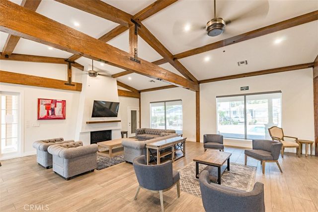 5815 La Palma Ave 304, Anaheim, CA 92807