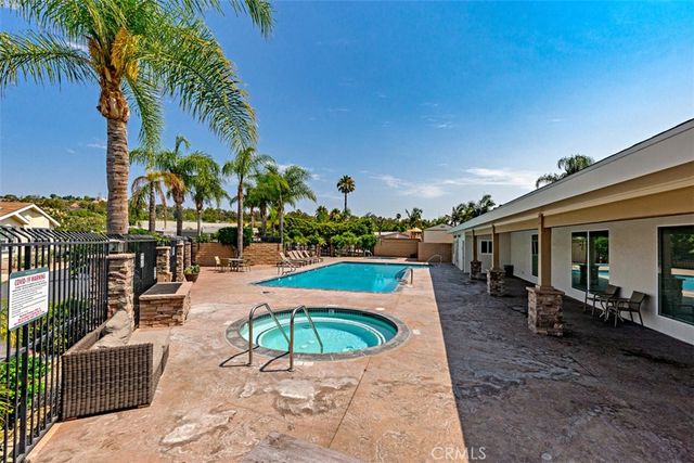 5815 La Palma Ave 304, Anaheim, CA 92807