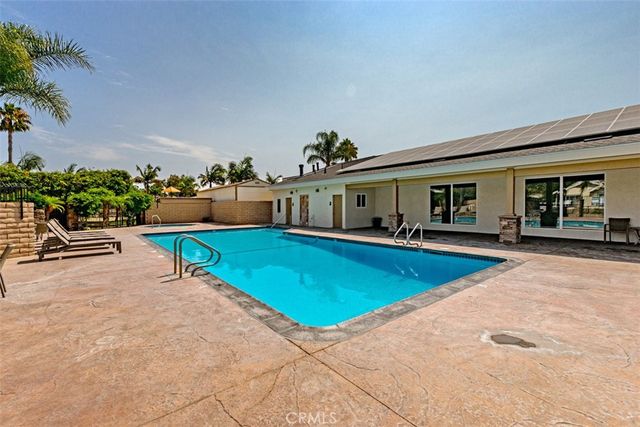 5815 La Palma Ave 304, Anaheim, CA 92807