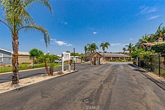 5815 La Palma Ave 304, Anaheim, CA 92807