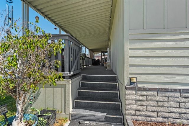 5815 La Palma Ave 304, Anaheim, CA 92807