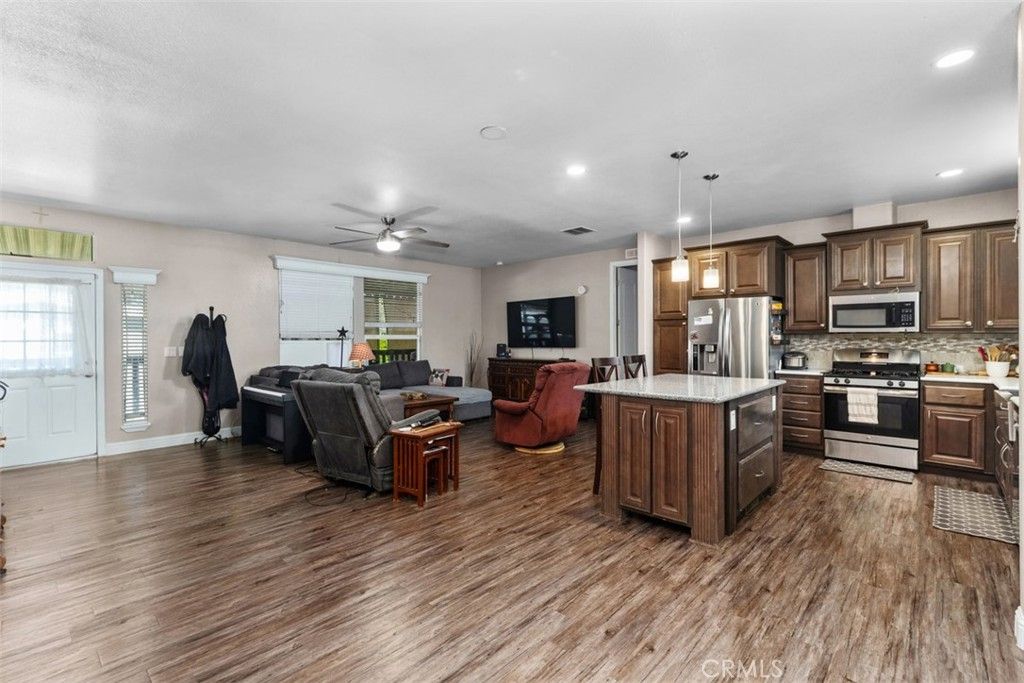 5815 La Palma Ave 304, Anaheim, CA 92807