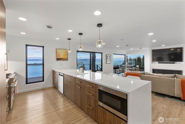 1067 Cavalero Road, Camano Island, WA 98282