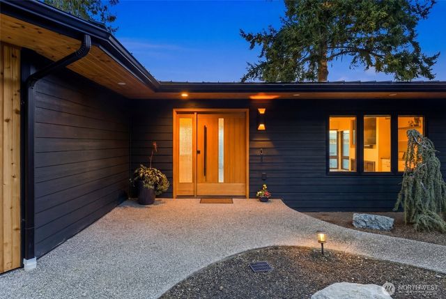 1067 Cavalero Road, Camano Island, WA 98282