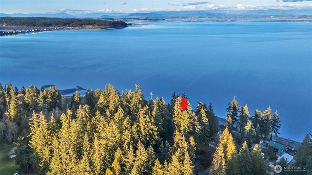 1067 Cavalero Road, Camano Island, WA 98282