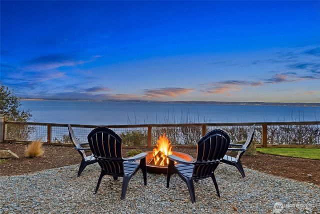 1067 Cavalero Road, Camano Island, WA 98282